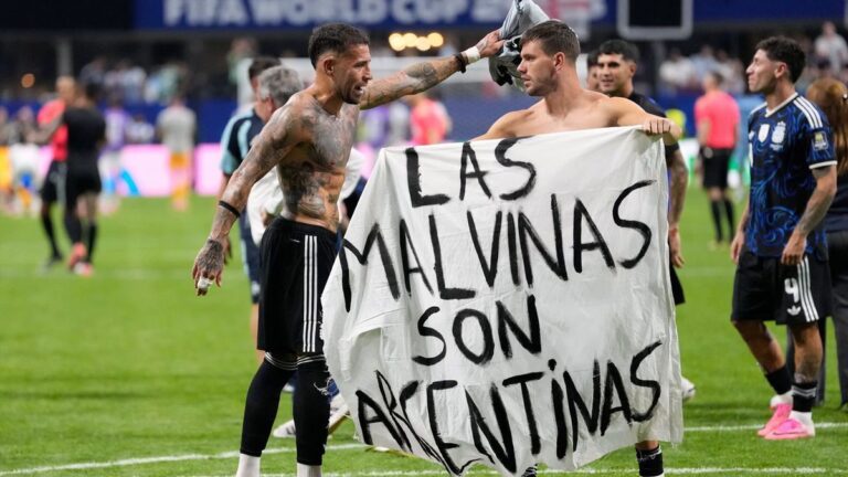 FIFA soll Falkland-Banner Argentiniens prüfen