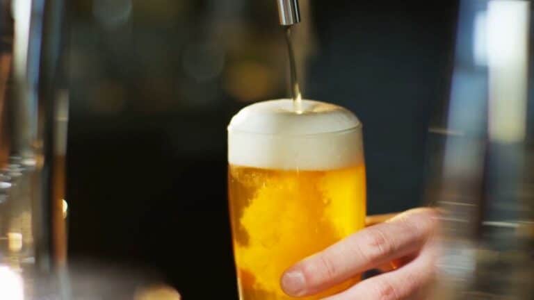 Bierproduktion sinkt weltweit – Deutschland besonders betroffen