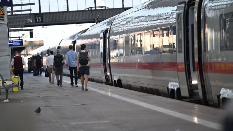 Alkoholverbot an allen Bahnhöfen ab Oktober 2026