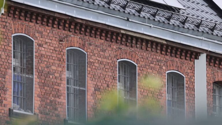 Großeinsatz in JVA Siegburg nach Aufstandsverdacht