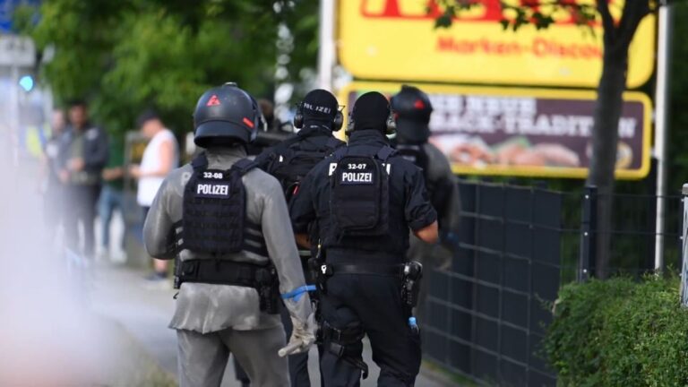Tödliche Messerattacke in Regensburger Bankfiliale