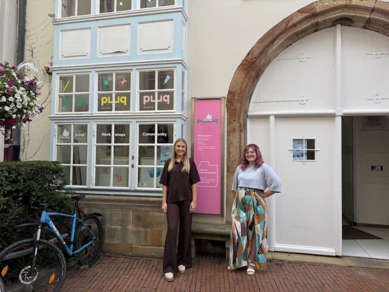 Julia Tepker (li.) und Laura Stattkus. / Foto: Marketing Osnabrück GmbH in Altstadt