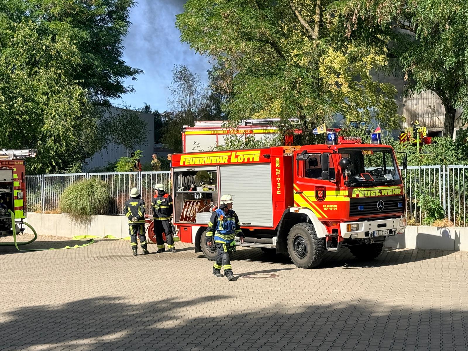 Feuer bei Bedford im Hafen. / Foto: Pohlmann