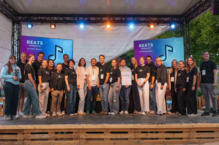 Startup Beats & Business am Theater Beach. / Foto: WFO in Innenstadt
