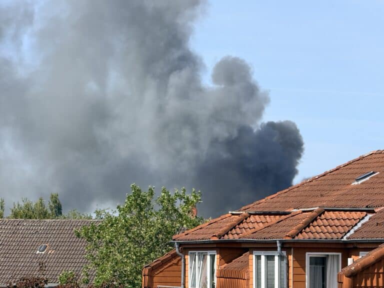 Rauchwolken über Osnabrück Eversburg
