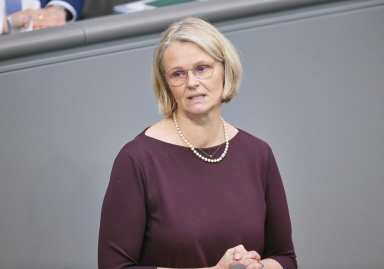Anja Karliczek