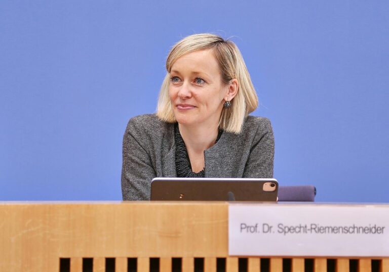 Louisa Specht-Riemenschneider