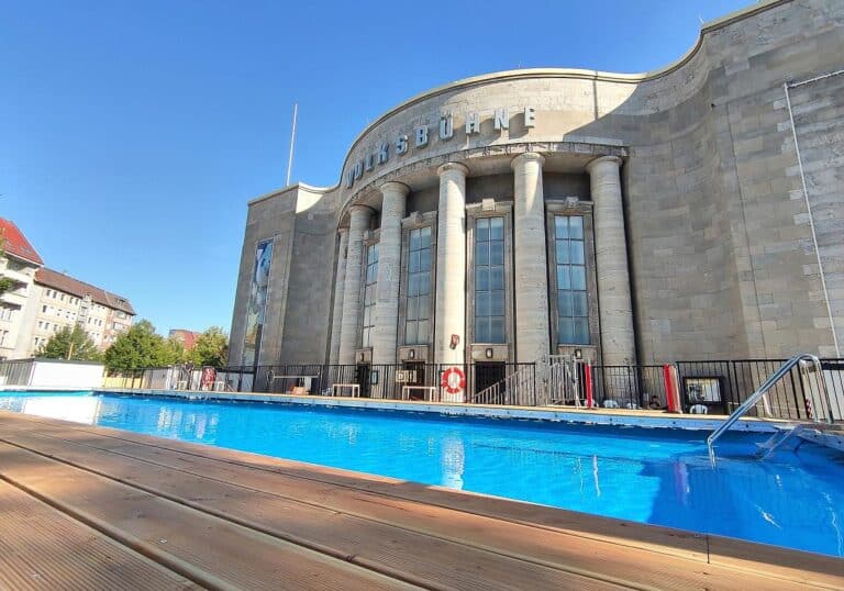 Volksbad vor