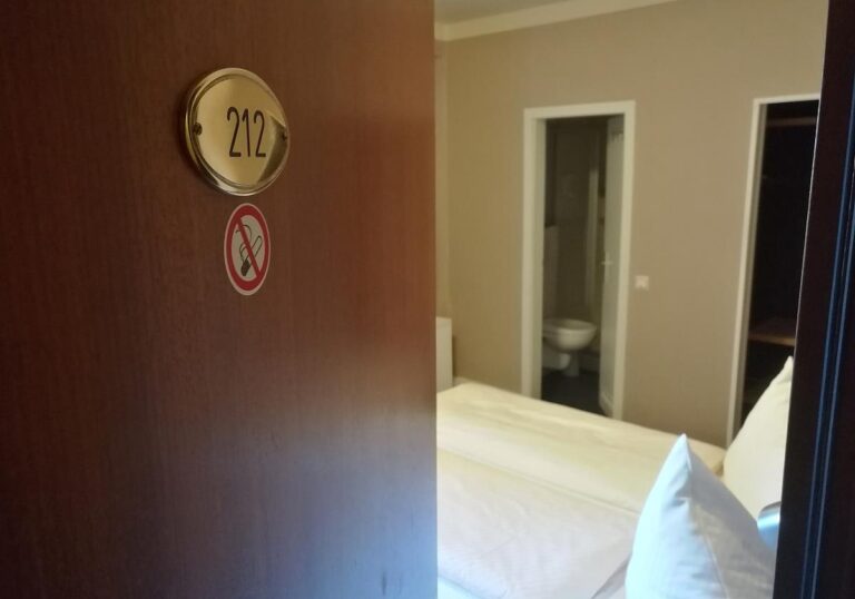 Hotelzimmer (Archiv)
