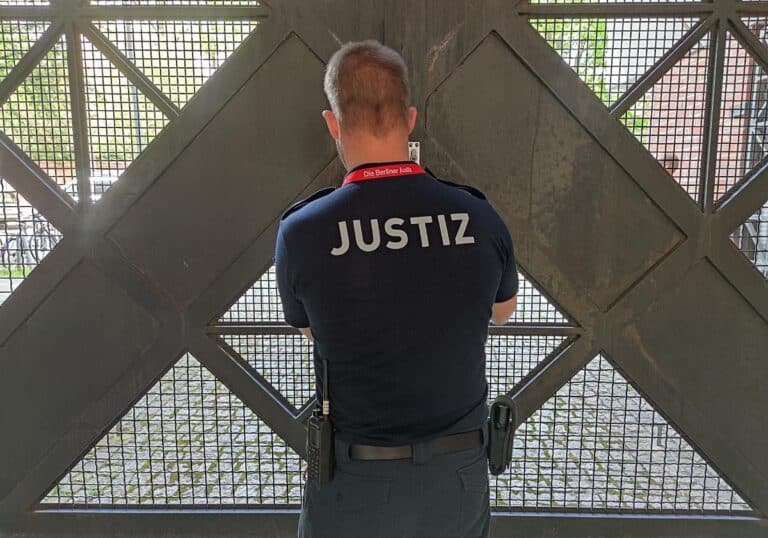 Wachmeister schließt