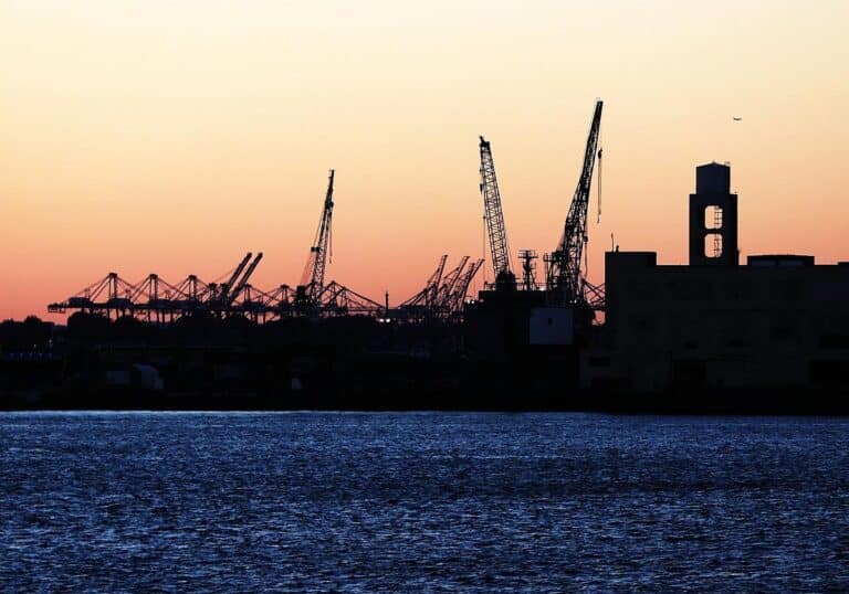 Industrieanlagen (Archiv)