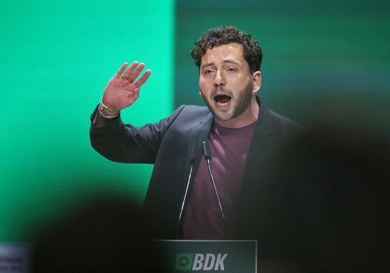 Felix Banaszak