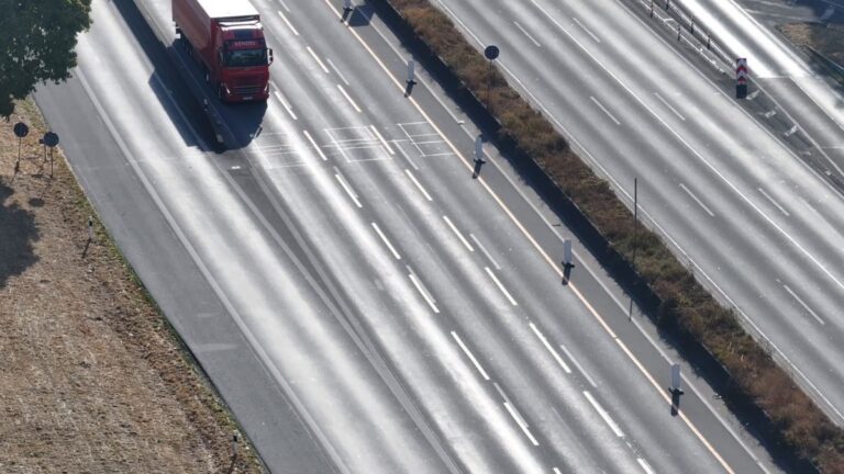 Mehrere Bundesländer lockern Lkw-Sonntagsfahrverbot wegen