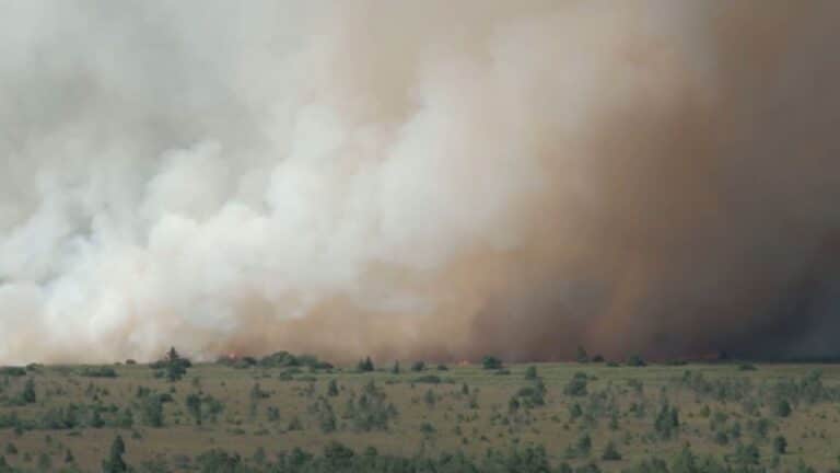 Großbrand setzt Einsatzkräfte unter Druck