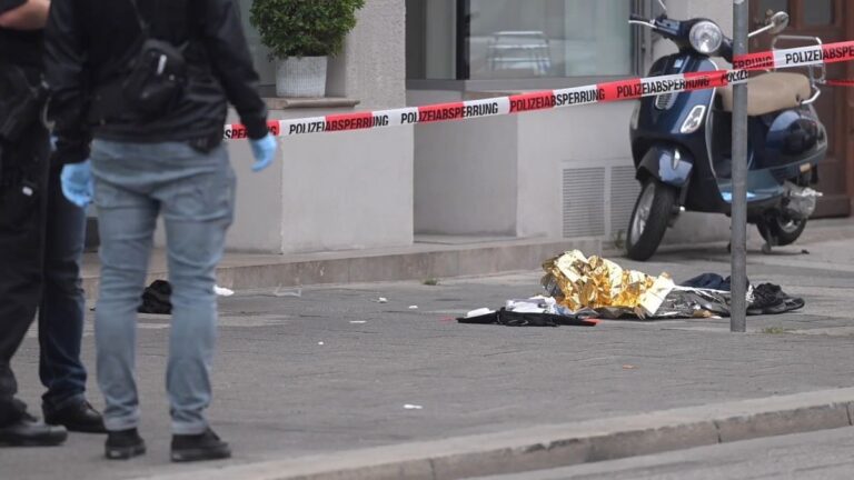 Polizei schießt in München auf Mann mit Pistole