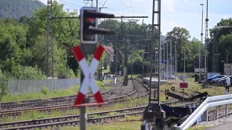 Gleisbruch legt Bahnstrecke Crailsheim-Aalen lahm