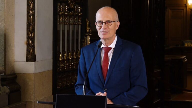 Klaus-Michael Kühne gestorben: Hamburg trauert um Mäzen