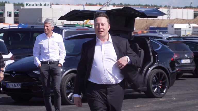 Selenskyj ehrt Musk mit Freiheitsorden