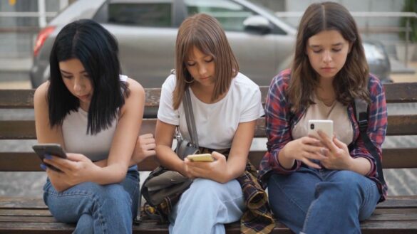 Jugendliche fordern Altersgrenzen für Social Media