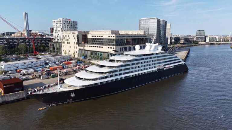 Luxusliner «Scenic Eclipse II» erstmalig in Hamburg