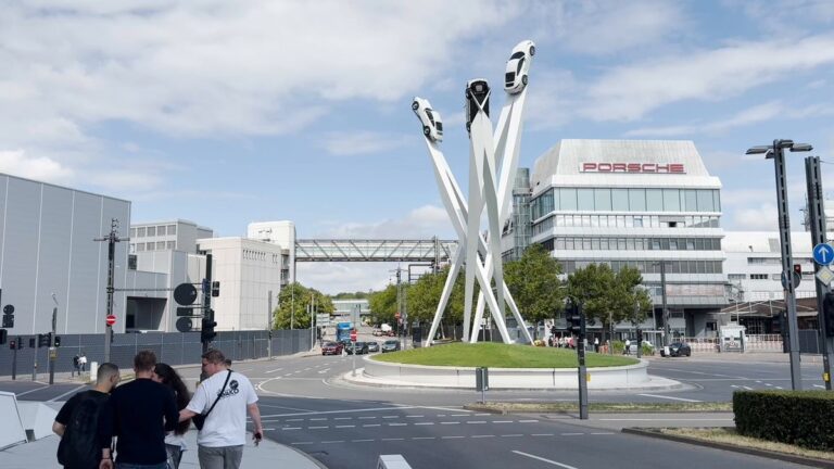 Porsche SE schreibt 2,2 Milliarden Euro Verlust ab
