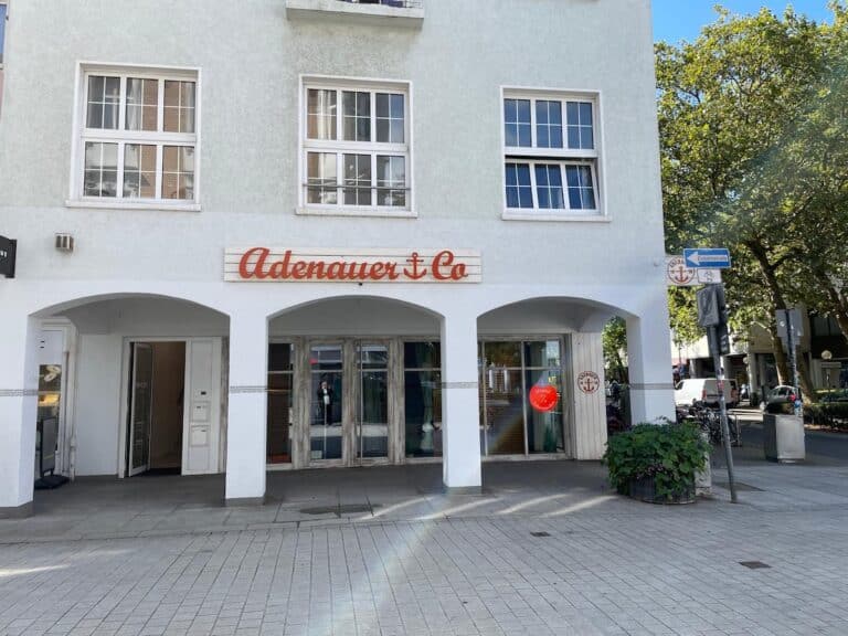 Geschlossen: Die Osnabrücker Filiale von Adenauer & Co. / Foto: Dominik Lapp in Innenstadt