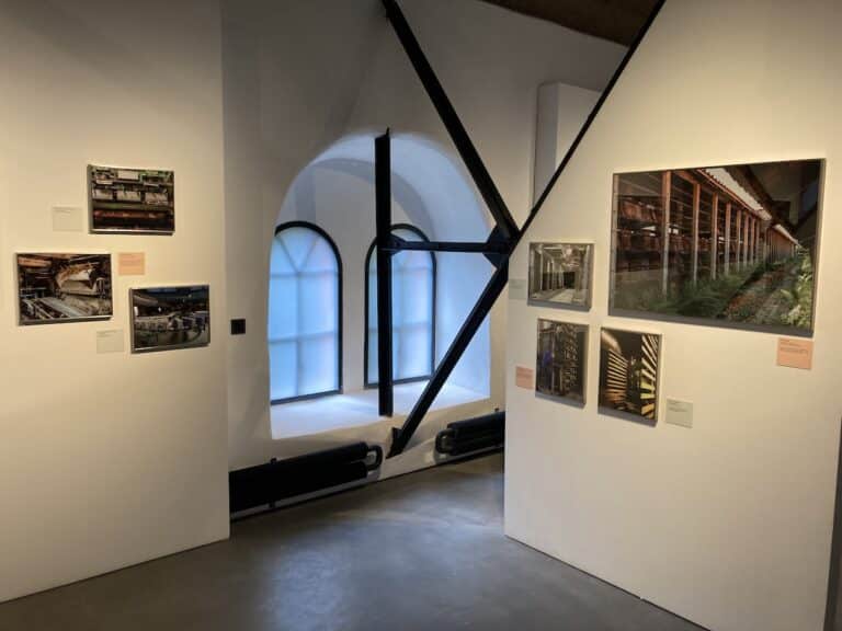 Ausstellung „Industriekultur andernorts – Die Ziegeleien Lage und Hollage“ / Foto: Dominik Lapp in Pye