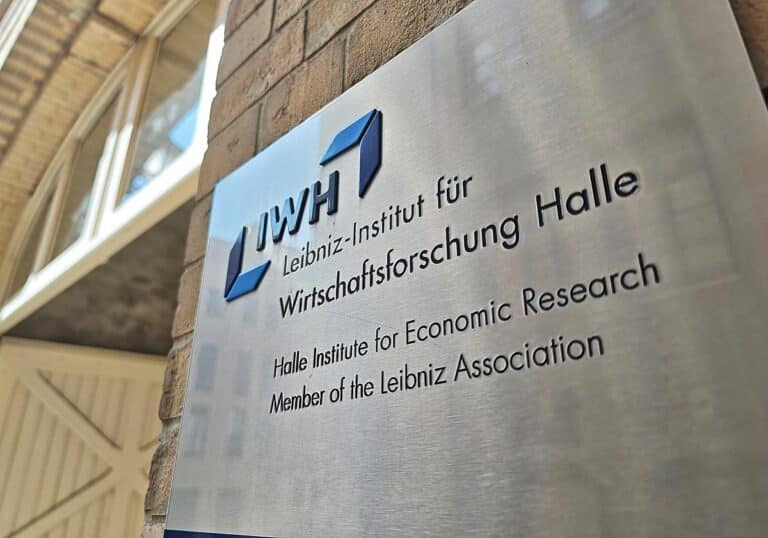 IWH -