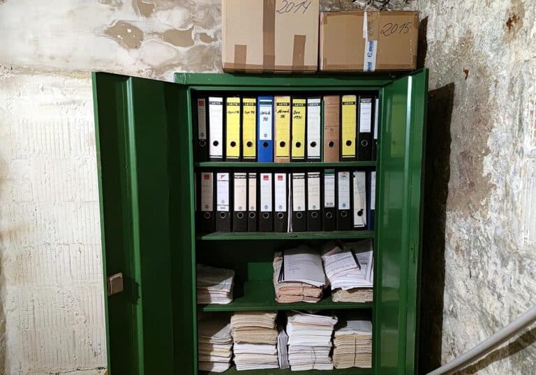 Aktenschrank (Archiv)