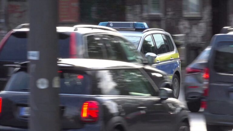Weltkriegsbombe in Hamburg: Bahnverkehr lahmgelegt