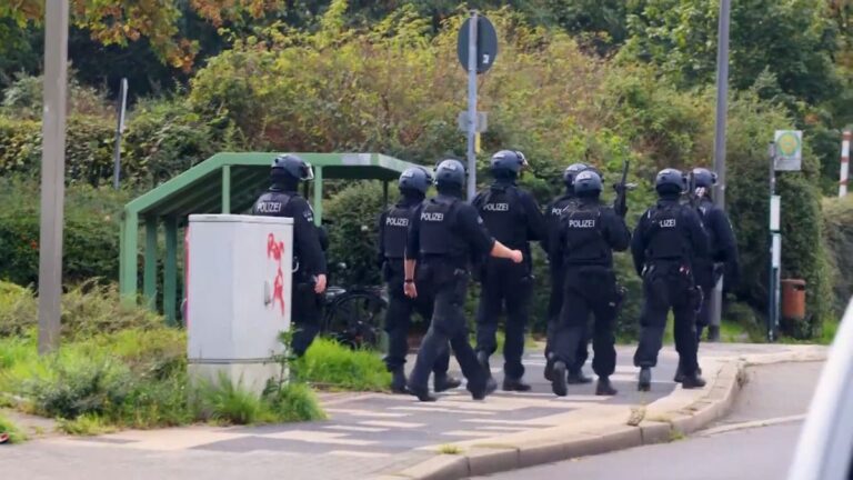 Amokalarm in Velbert: Polizei gibt Entwarnung