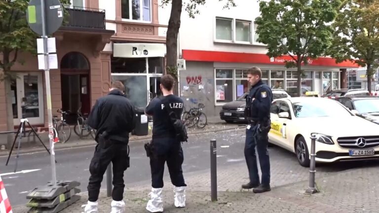 Explosionen in Frankfurt: Polizei nimmt Verdächtigen fest