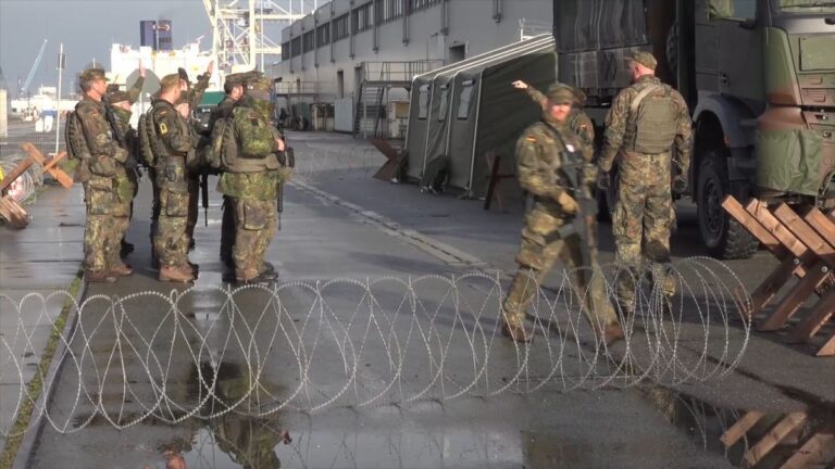 Bundeswehr übt in Hamburg Krisenfall „Red Storm Charlie“