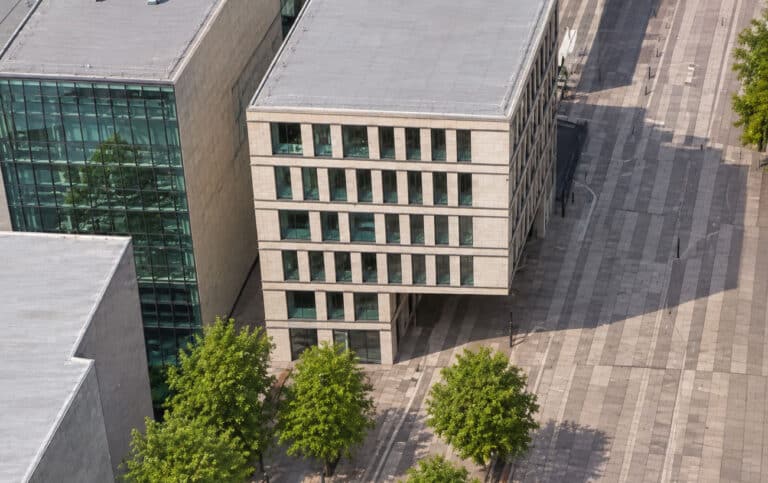 Umgestalteter Neumarkt / KI-Interpretation nach Entwurf lützow 7 / KI-generiert in Innenstadt