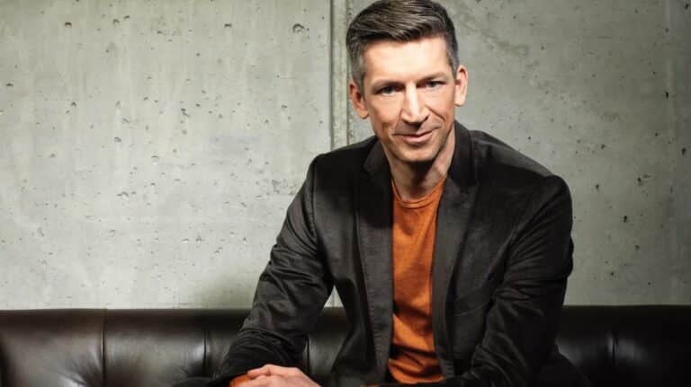 Steffen Hallaschka / Foto: Arne Weychardt in Innenstadt