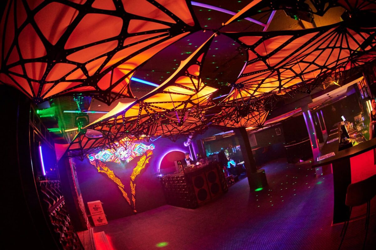Einblick in das neue Sonnendeck: Hier der der Osnabrück Rave Party