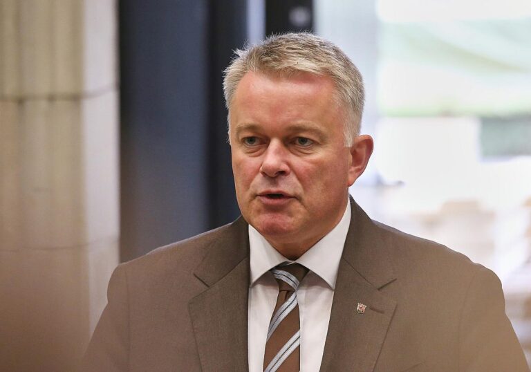 Gordon Schnieder