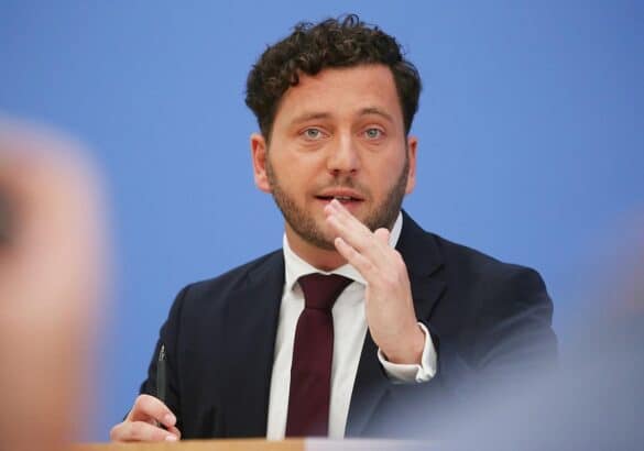Felix Banaszak