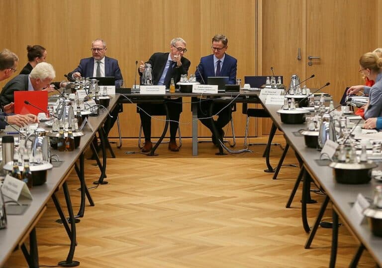 Konstituierende Sitzung