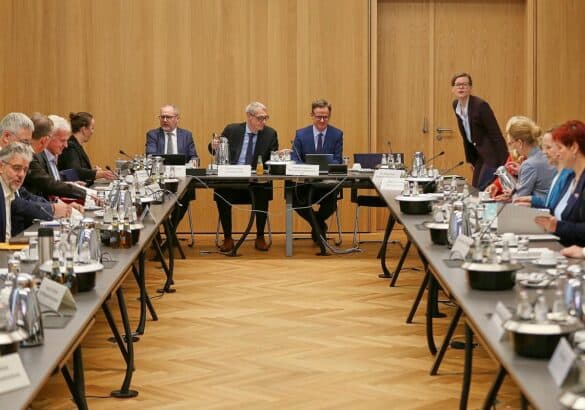 Konstituierende Sitzung