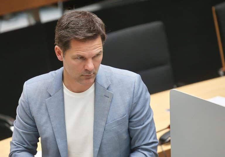 Steffen Krach