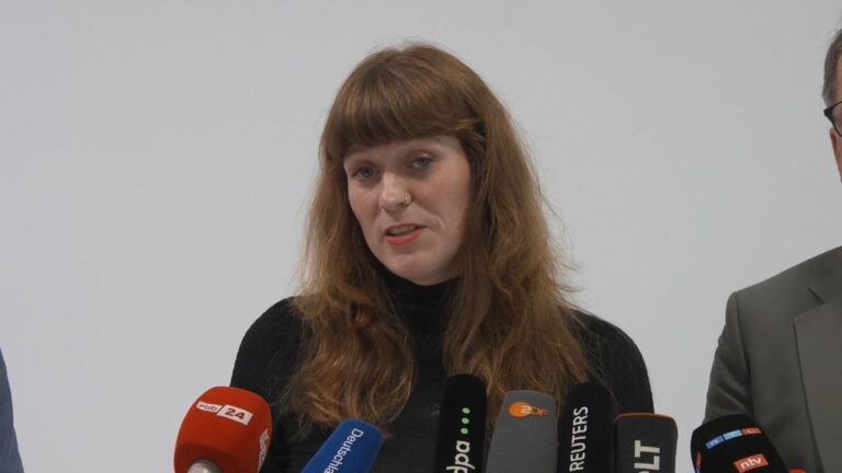 Linke, Grüne und SPD starten Sondierungen in Berlin