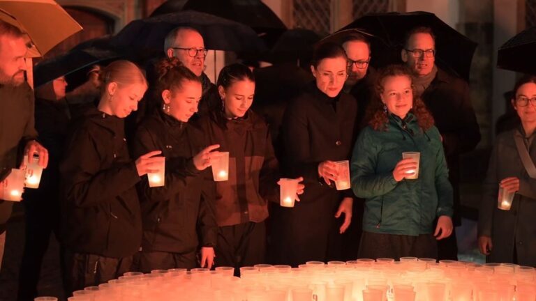 Leipzig gedenkt mit Lichtfest der friedlichen Revolution