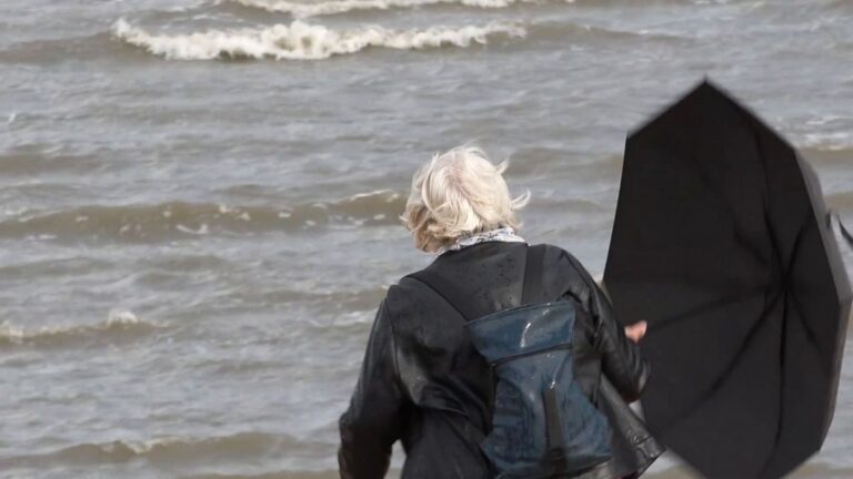 Stürmisches Wetter an der Nordsee - DWD verhängt Wetterwarnung