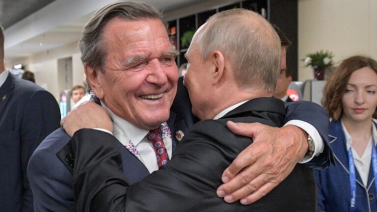 SPD fordert Schröders Rauswurf nach Putin-Besuch