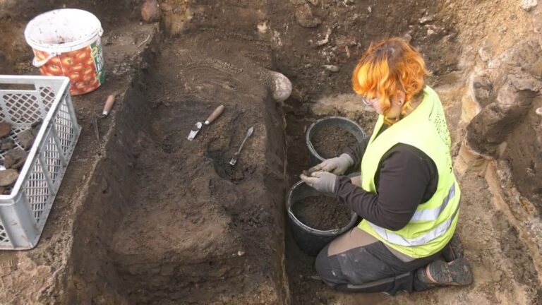 Archäologen entdecken bronzezeitliches Königsgrab mit Ritualspuren