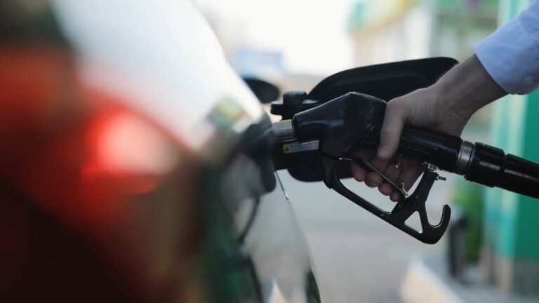 Tankrabatt wirkt bei Benzin stärker als bei Diesel