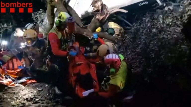 Busunfall bei Barcelona: Über 80 Verletzte nach Sturz