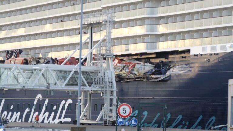 Windböe löst Kollision der „Mein Schiff 3“ in Bremerhaven aus