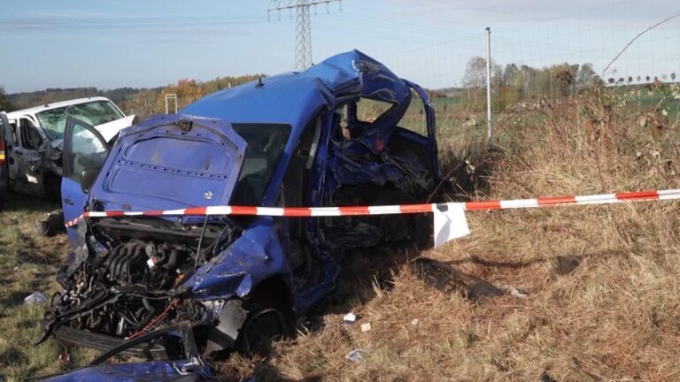 Tödlicher Unfall auf A72: Ein Toter, Vollsperrung bei Hartenstein